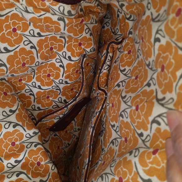 Emma Fox | Burgundy Leather Shoulder Bag - Picture 10 of 13